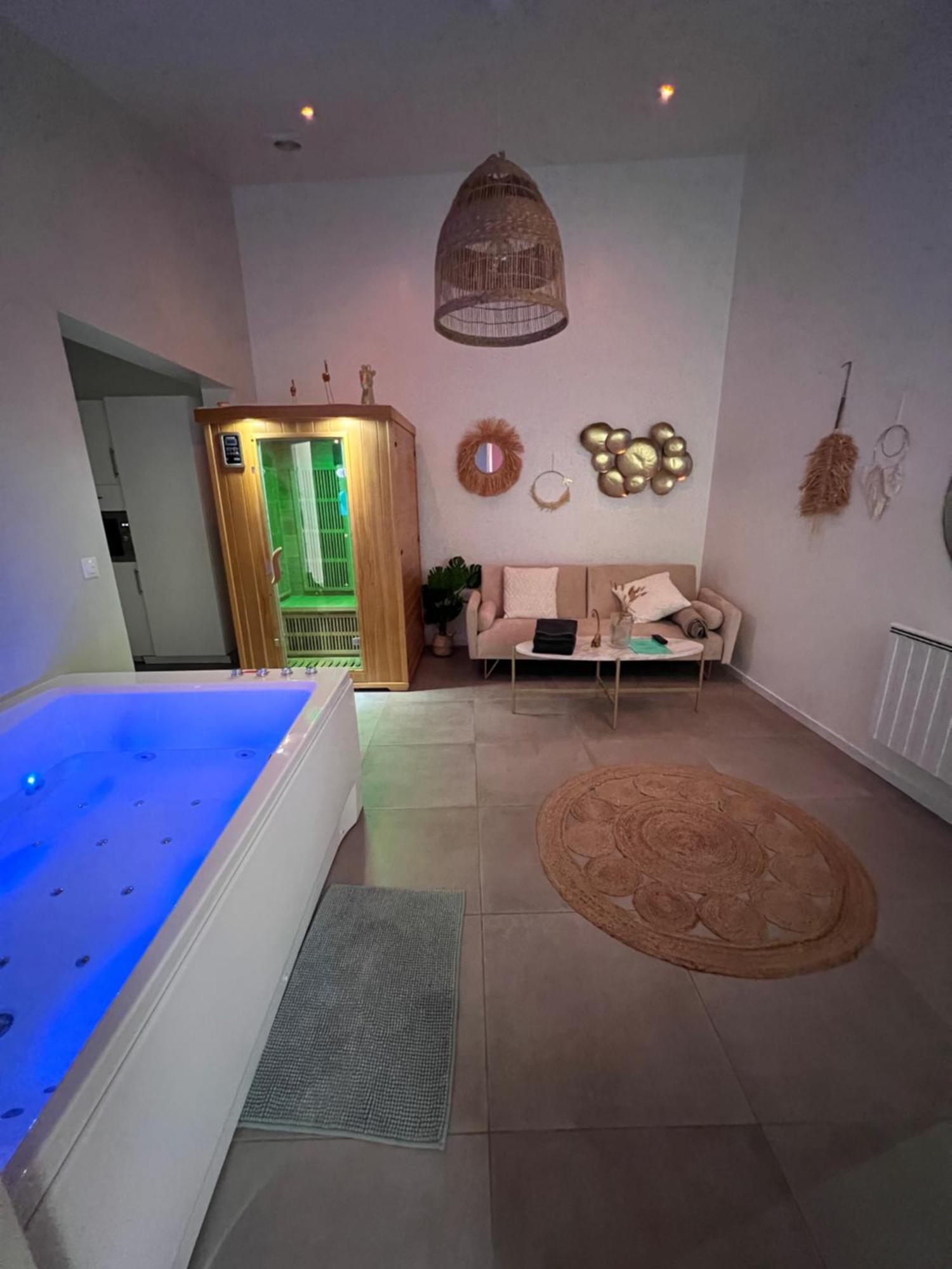 Spa Jungle Le Mesnil-Saint-Denis Buitenkant foto